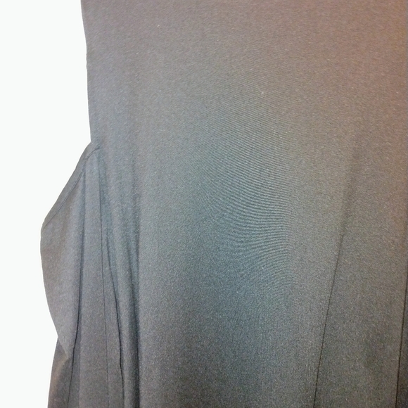 SHEIN Black Cold Shoulder Blouse with Zipper Detail - Picture 6 of 9